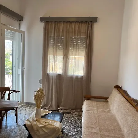 Anna Grandmas House 아파트 자로스
